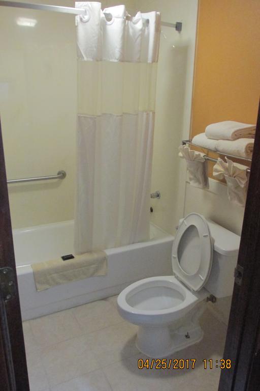 Americas Best Value Inn Byram Ngoại thất bức ảnh